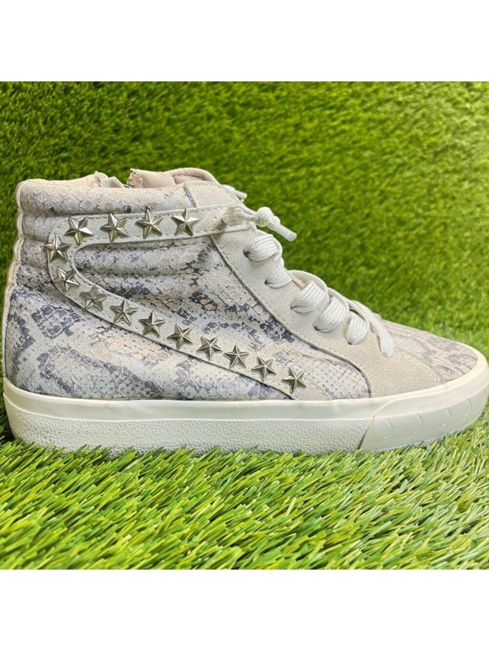 Vintage Havana Annsley High Womens Size 8 Gray Cream Athletic Shoes Sneakers